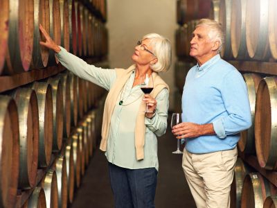 Bortúra Villányban szépkorúaknak