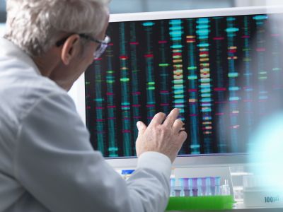 Génkutatással a műanyag gyógyszeradagolók elleni harc szolgálatában
