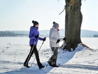 Hogyan és mit mozogjak a COVID hullámok között? - Fizikai mozgásprogramok 50 év felett