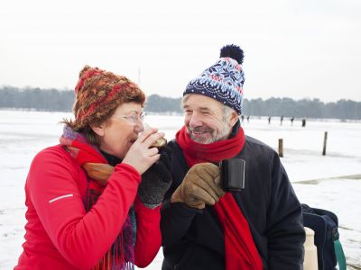 Hogyan találhatnak társat a nyugdíjasok decemberben?