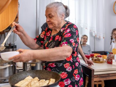 Így tanítsd meg főzni az unokát