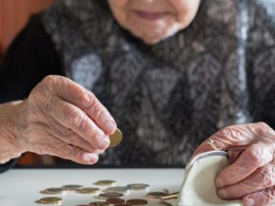 Mikor utalják az első 13. havi nyugdíjat - itt a folyósítás pontos dátuma