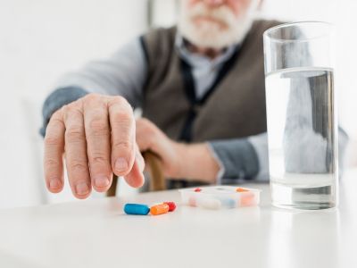 Tudatos gyógyszerszedés idősebb korban