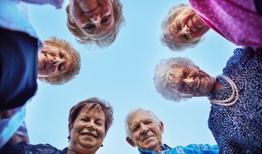 A csütörtöki nyomozóklub: derű, életkedv és egy kis brit álom – mit adhat nekünk, 50 pluszosoknak?