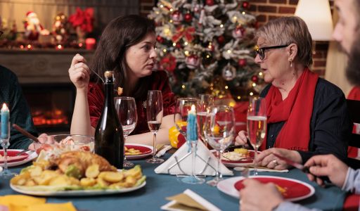 Így kerülheti el a vitákat az ünnepi asztalnál