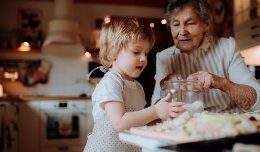 Közös főzés az unokákkal: ízek, élmények és hagyományok