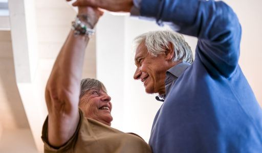 Tánccal és sétával a felejtés ellen